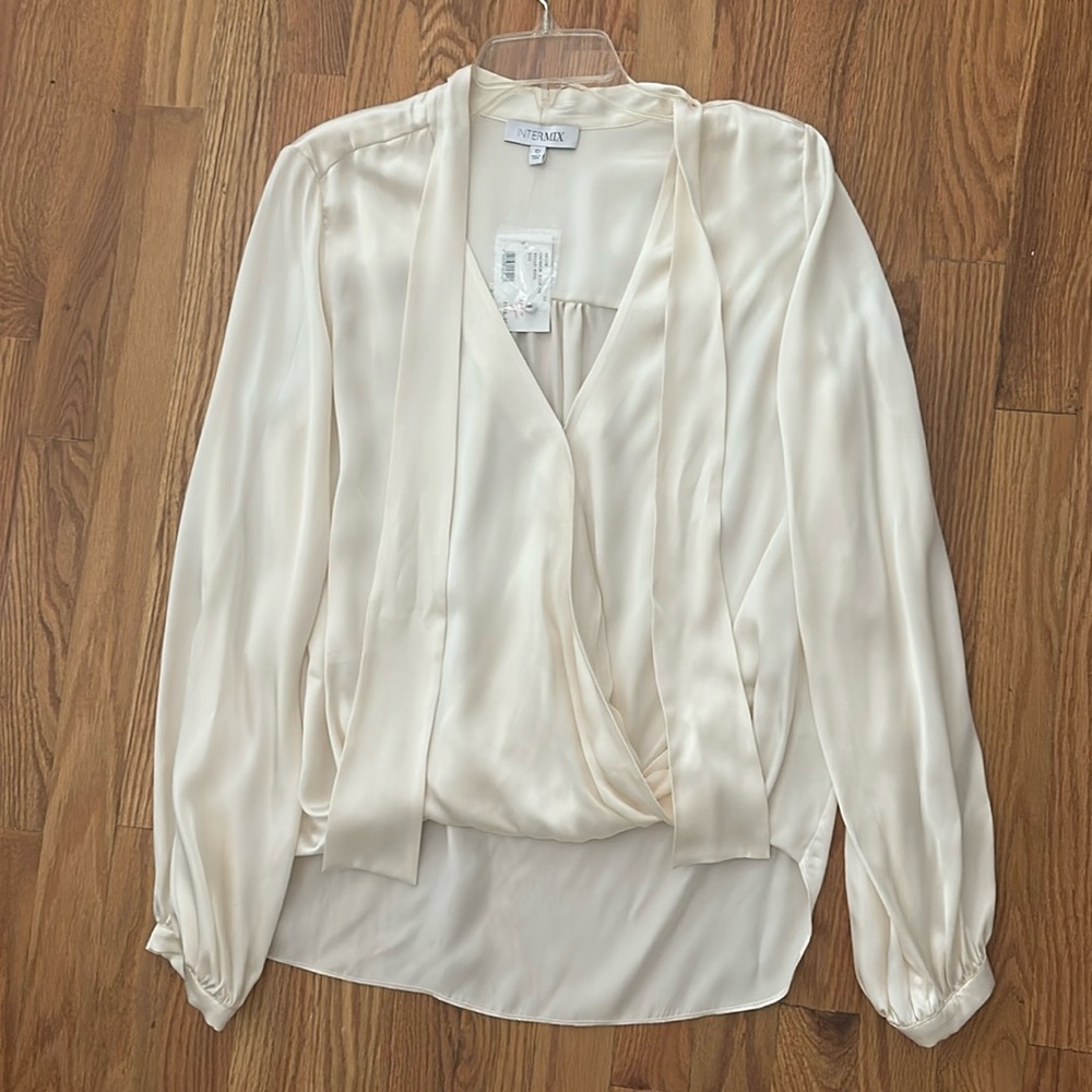 NWT Intermix 100% Silk Ivory Blouse Size 10